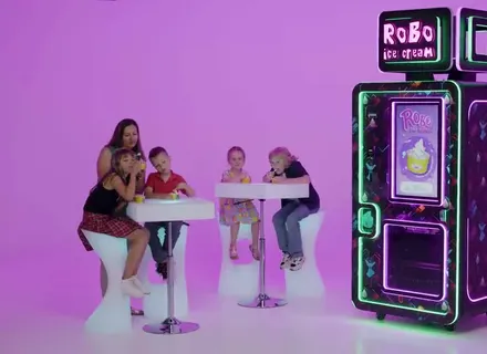 Sweet Robo in action